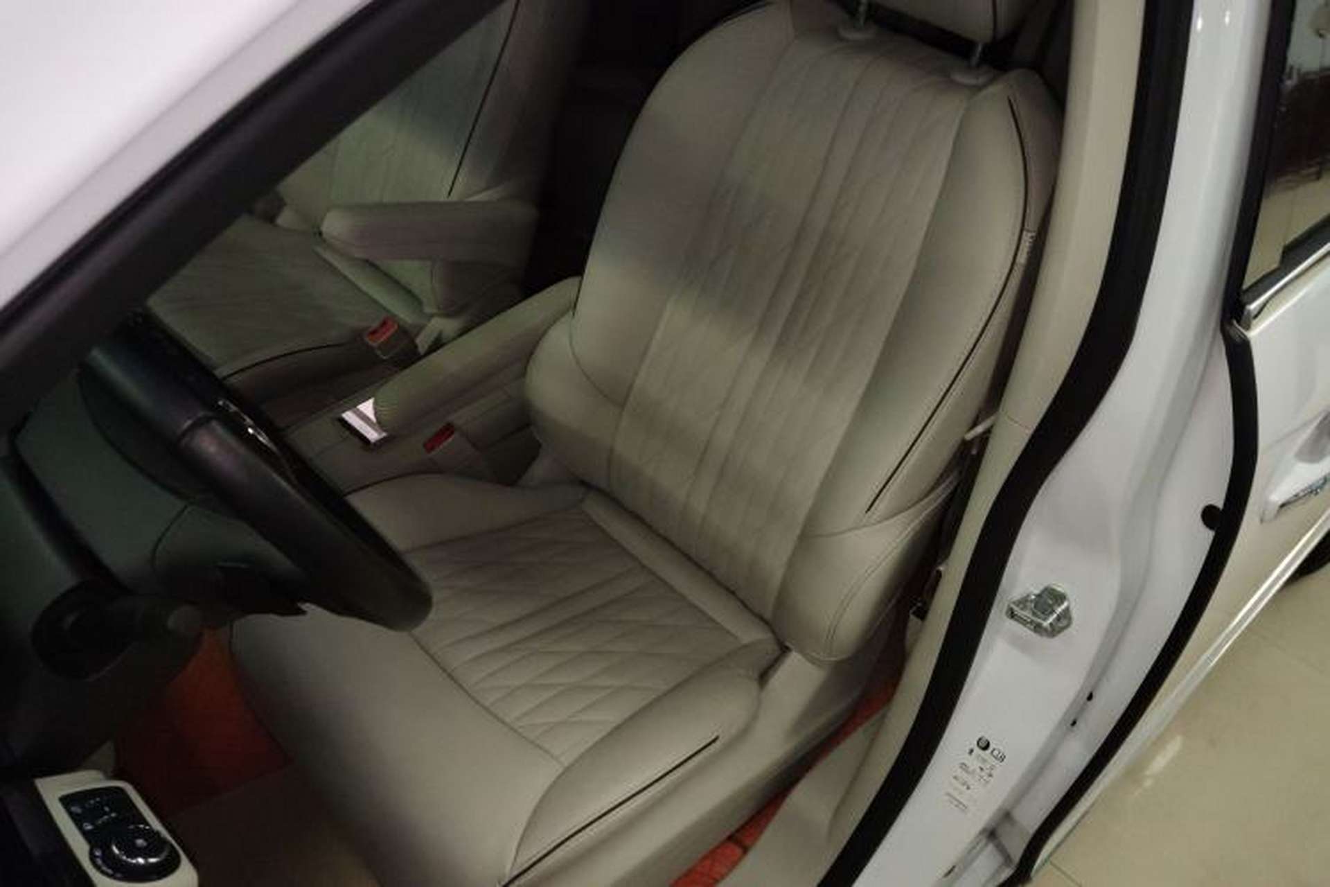 Used Buick GL8 2022 Land Executive Class 652T Prestige Model Left Front Seat