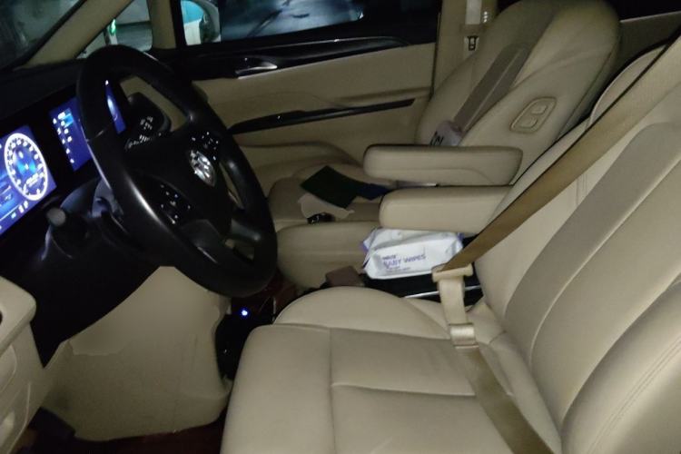 Used Buick GL8 2022 ES Landtrek 653T Luxury Edition Left Front Seat