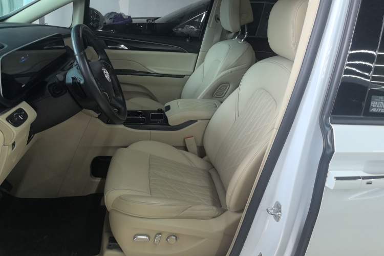 Used Buick GL8 2022 ES Land Cruiser 653T Luxury Model Left Front Seat