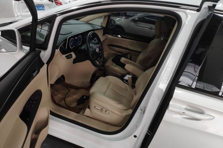 Used Buick GL8 2022 ES Landtrek 653T Luxury Edition Left Front Seat