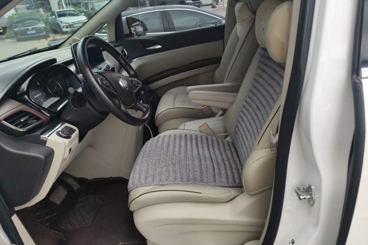 Used Buick GL8 2022 Land Business Class 652T Luxury Model Left Front Seat