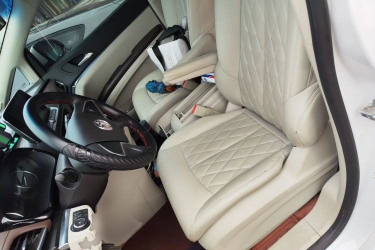 Used Buick GL8 2022 Land Cruiser Executive Class 652T Comfort Model Left Front Seat