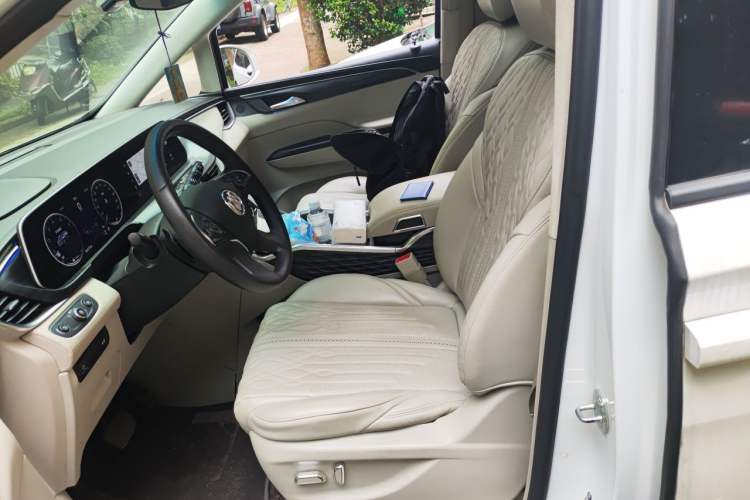 Used Buick GL8 2022 ES Landtrek 653T Comfort Edition Left Front Seat
