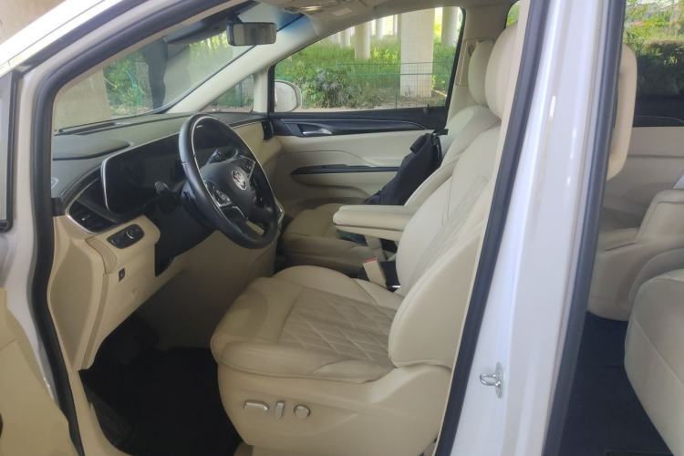 Used Buick GL8 2022 ES Landtrek 653T Flagship Model Left Front Seat
