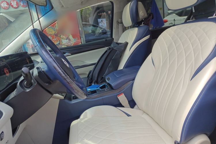 Used Buick GL8 2022 ES Landtrek 653T Luxury Edition Left Front Seat