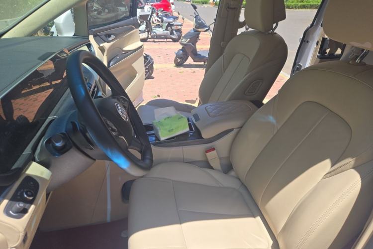 Used Buick GL8 2022 ES Landtrek 653T Luxury Edition Left Front Seat