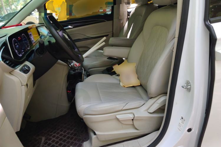 Used Buick GL8 2022 ES Landtrek 653T Comfort Edition Left Front Seat