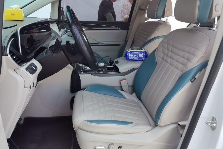 Used Buick GL8 2022 ES Landtrek 653T Comfort Edition Left Front Seat