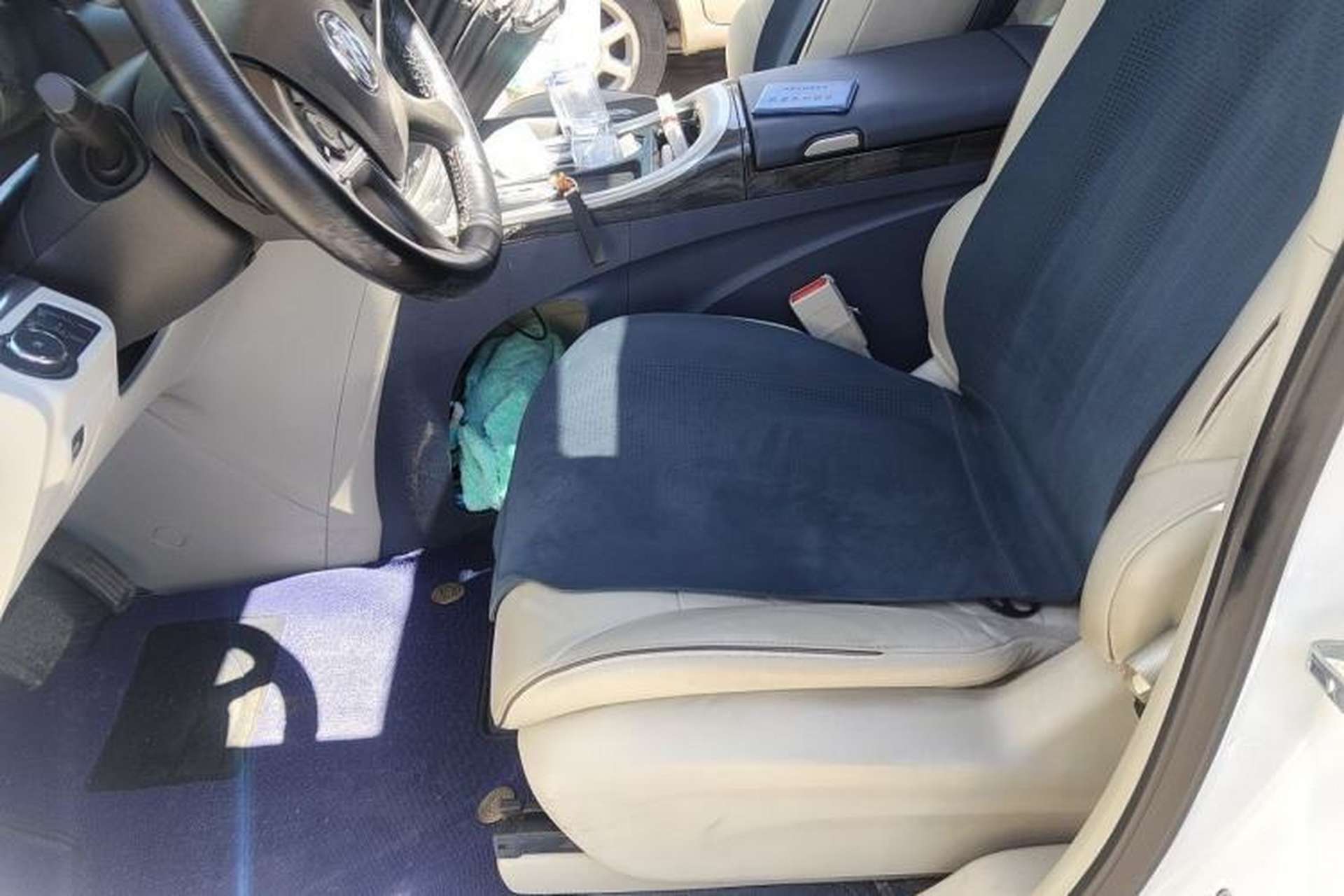 Used Buick GL8 2022 Land Business Class 652T Luxury Model Left Front Seat