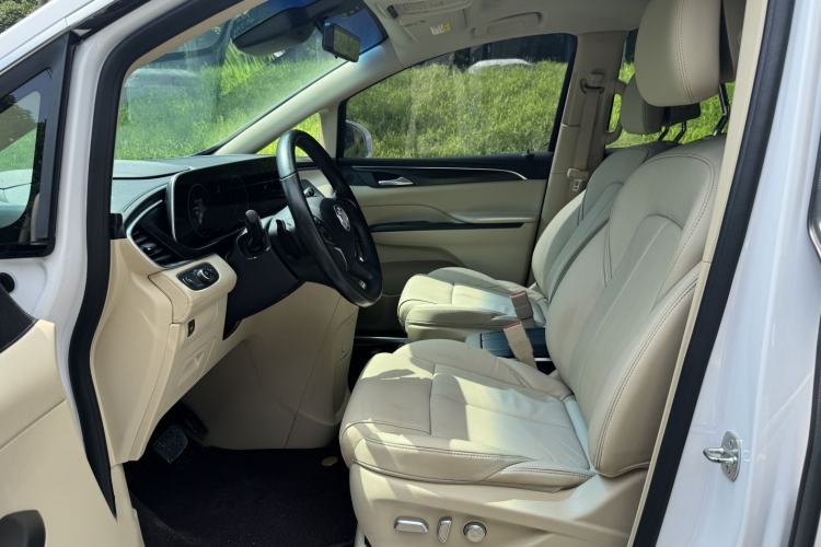Used Buick GL8 2022 ES Landtrek 653T Luxury Edition Left Front Seat