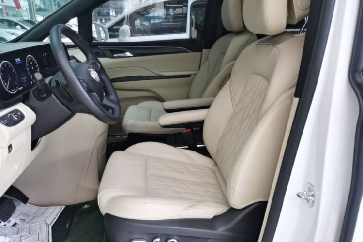 Used Buick GL8 2022 ES Landtrek 653T Flagship Model Left Front Seat