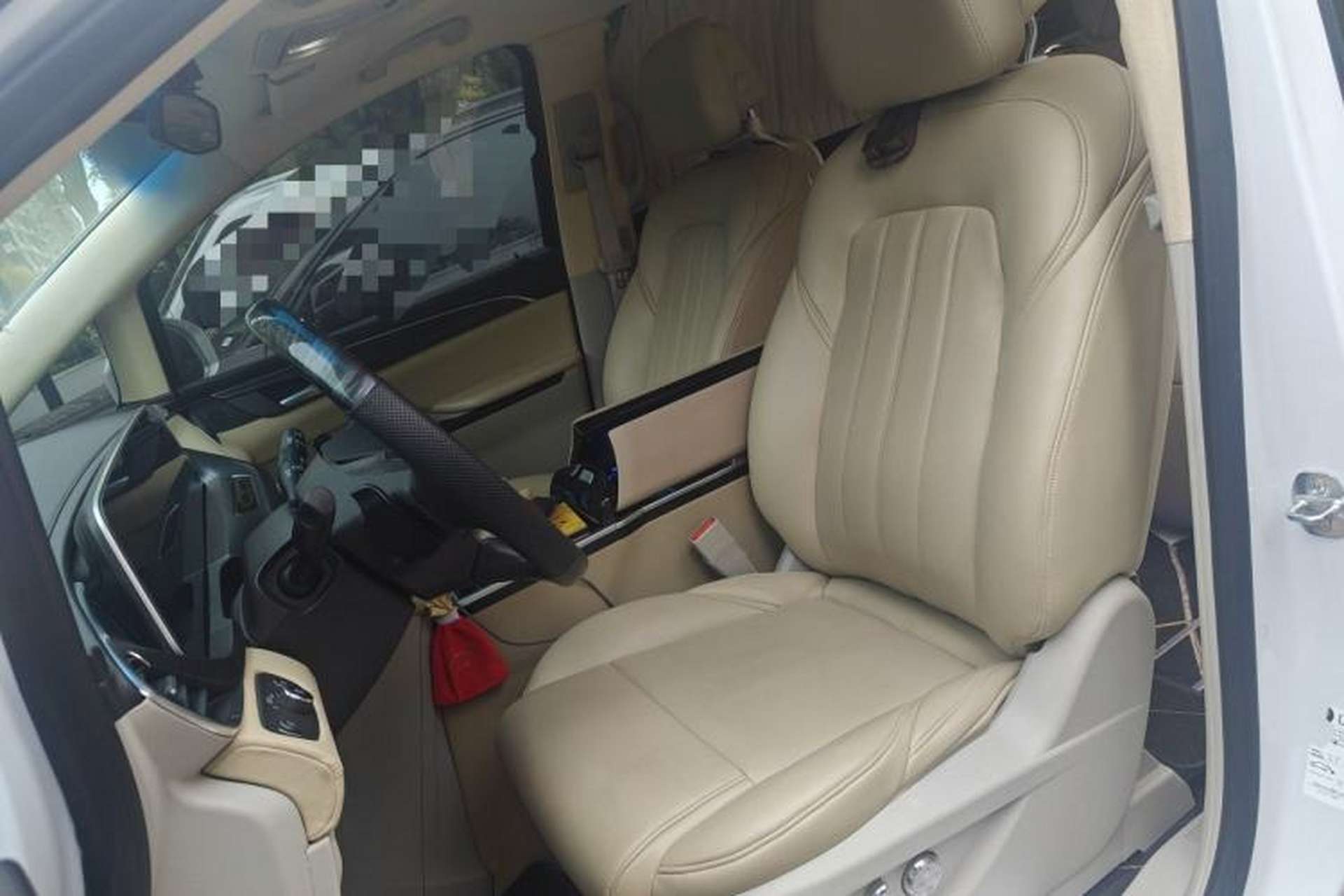 Used Buick GL8 2022 ES Landtrek 653T Comfort Edition Left Front Seat