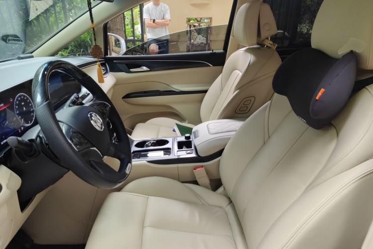 Used Buick GL8 2022 ES Landtrek 653T Luxury Edition Left Front Seat