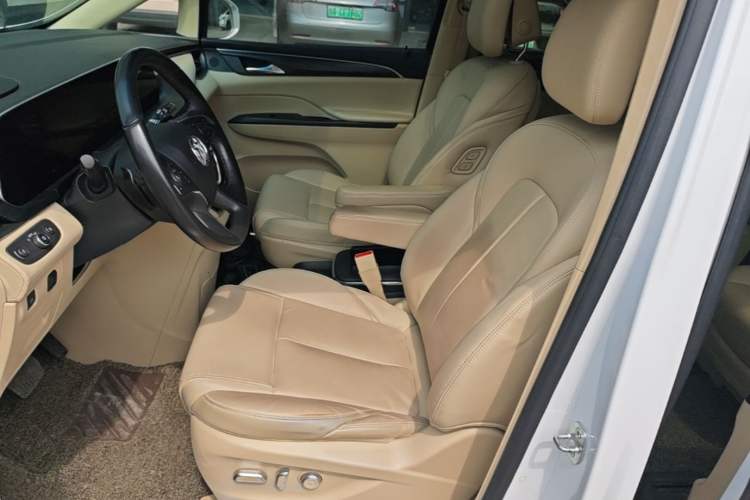 Used Buick GL8 2022 ES Landtrek 653T Luxury Edition Left Front Seat