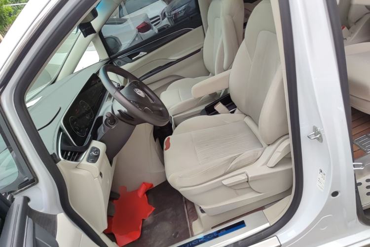 Used Buick GL8 2022 ES Landtrek 653T Comfort Edition Left Front Seat