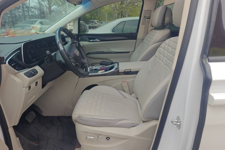 Used Buick GL8 2022 ES Landtrek 653T Comfort Edition Left Front Seat