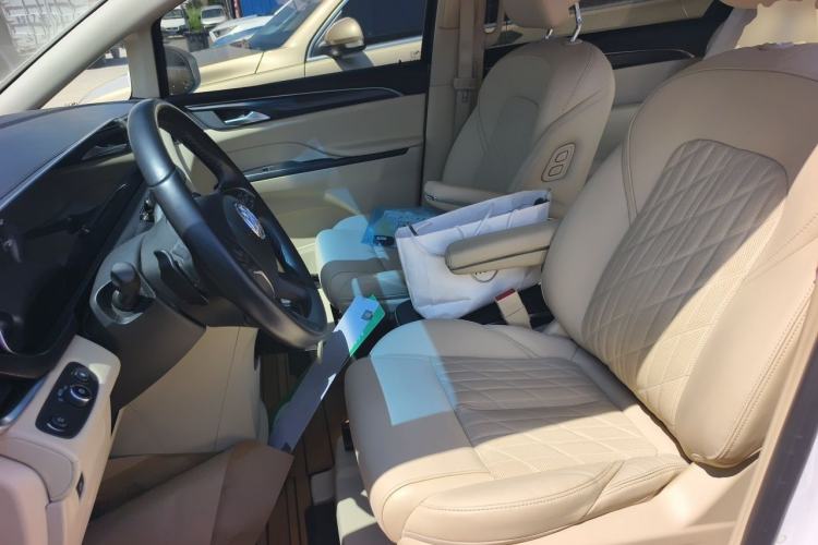 Used Buick GL8 2022 ES Landtrek 653T Flagship Model Left Front Seat