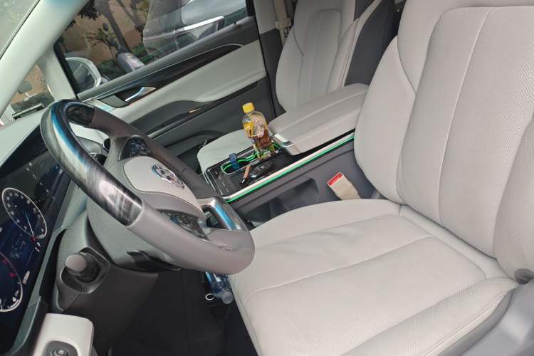 Used Buick GL8 2022 ES Landtrek 653T Comfort Edition Left Front Seat