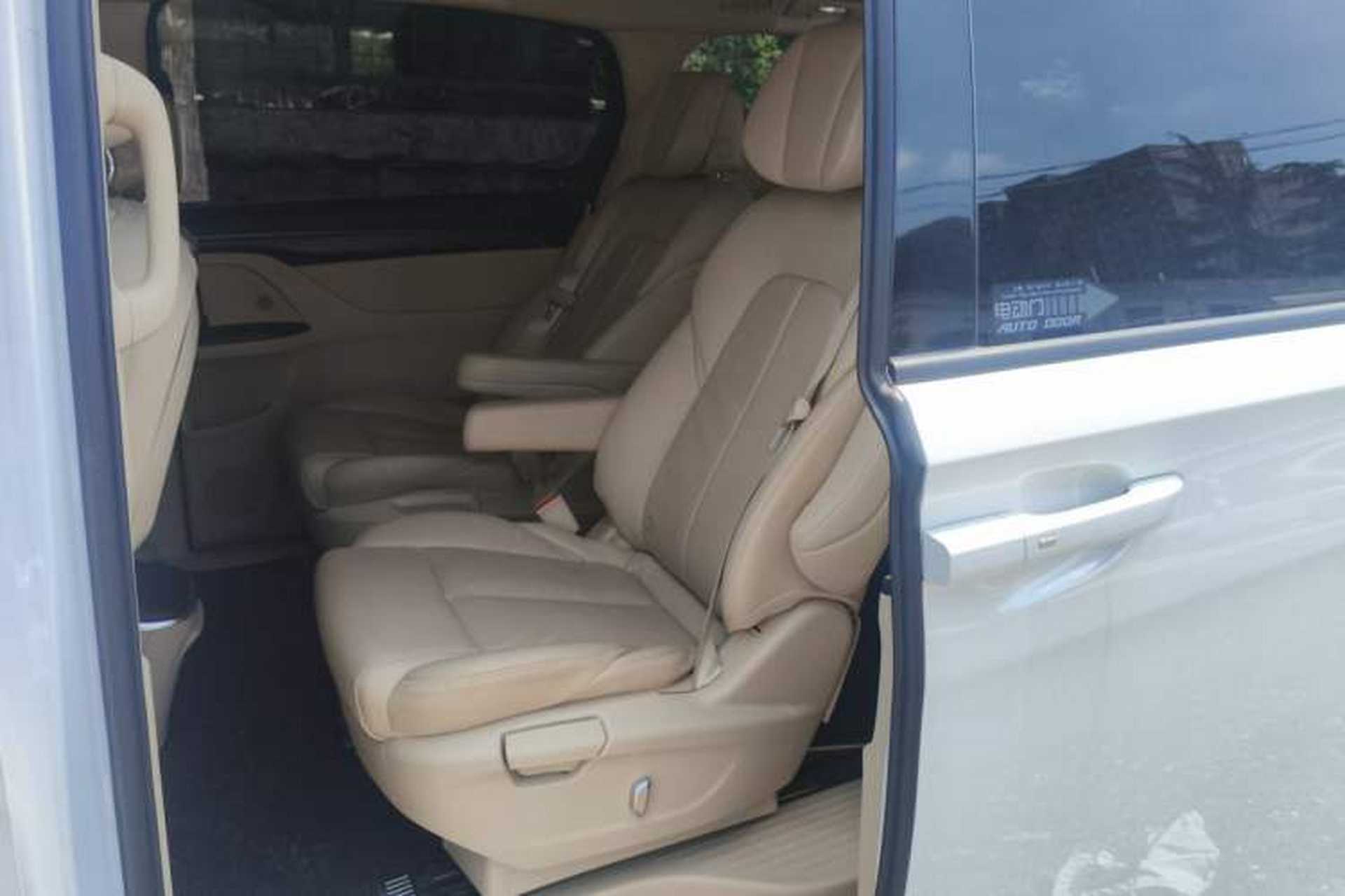 Used Buick GL8 2022 ES Landtrek 653T Luxury Edition Left Rear Seat