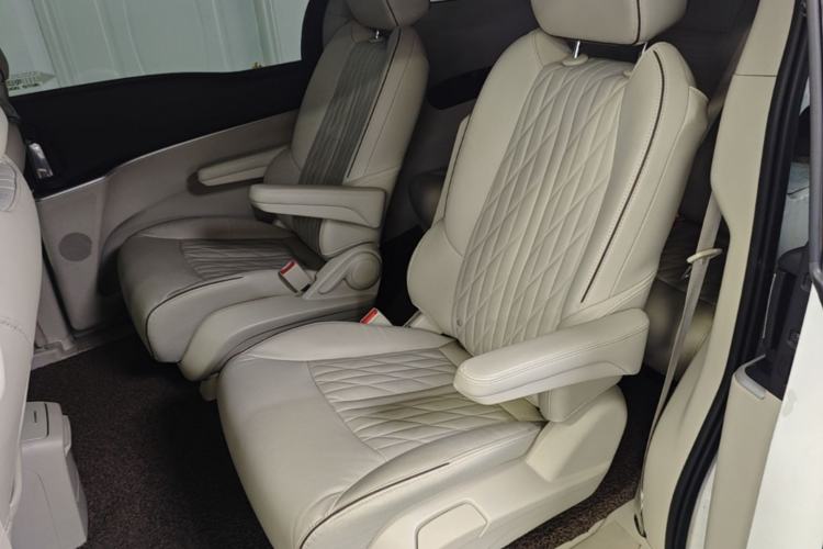 Used Buick GL8 2022 Land Business Class 652T Luxury Model Left Rear Seat