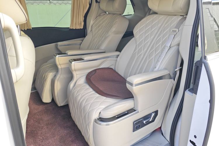 Used Buick GL8 2022 Land Business Class 652T Luxury Model Left Rear Seat