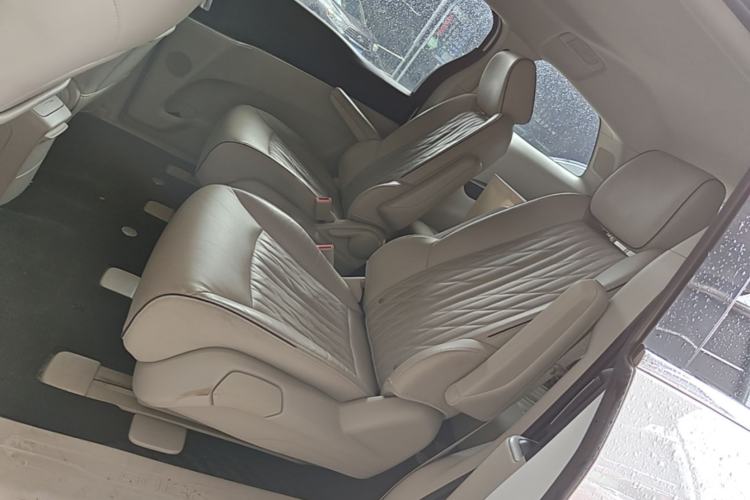 Used Buick GL8 2022 Land Business Class 652T Luxury Model Left Rear Seat
