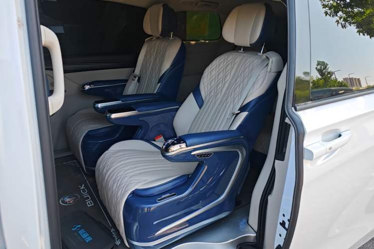 Used Buick GL8 2022 ES Landtrek 653T Comfort Edition Left Rear Seat
