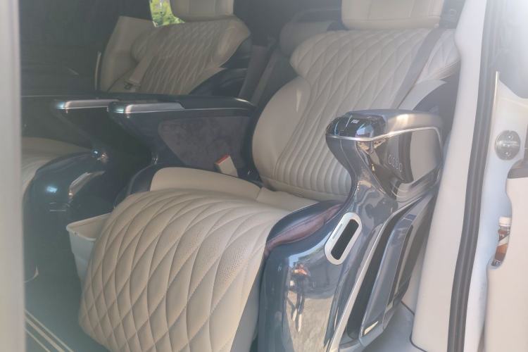 Used Buick GL8 2022 ES Landtrek 653T Comfort Edition Left Rear Seat