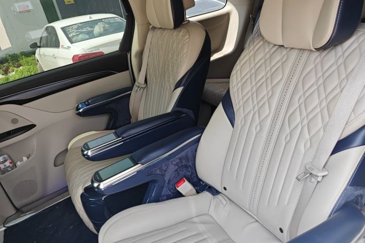Used Buick GL8 2022 ES Landtrek 653T Comfort Edition Left Rear Seat