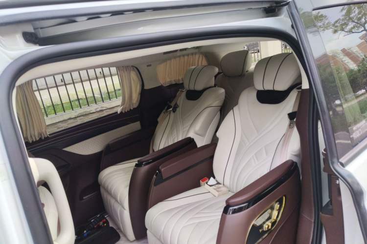 Used Buick GL8 2022 ES Landtrek 653T Comfort Edition Left Rear Seat