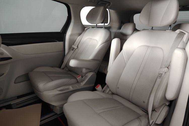Used Buick GL8 2022 ES Landtrek 653T Comfort Edition Left Rear Seat