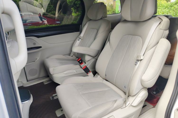 Used Buick GL8 2022 ES Landtrek 653T Comfort Edition Left Rear Seat