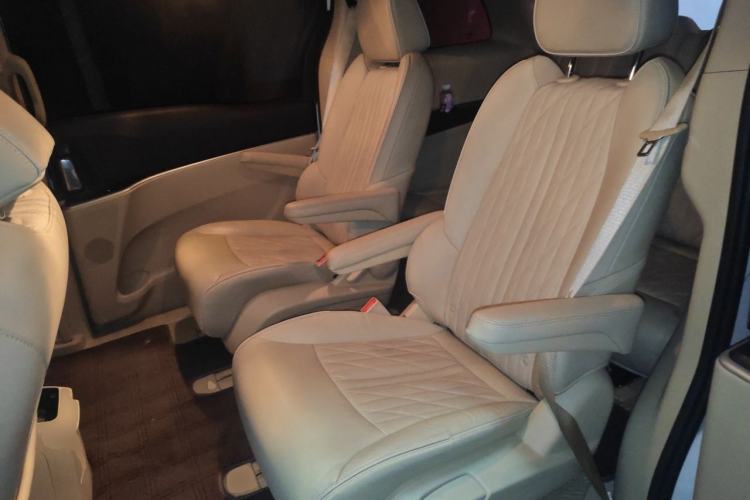 Used Buick GL8 2022 Land Business Class 652T Luxury Model Left Rear Seat