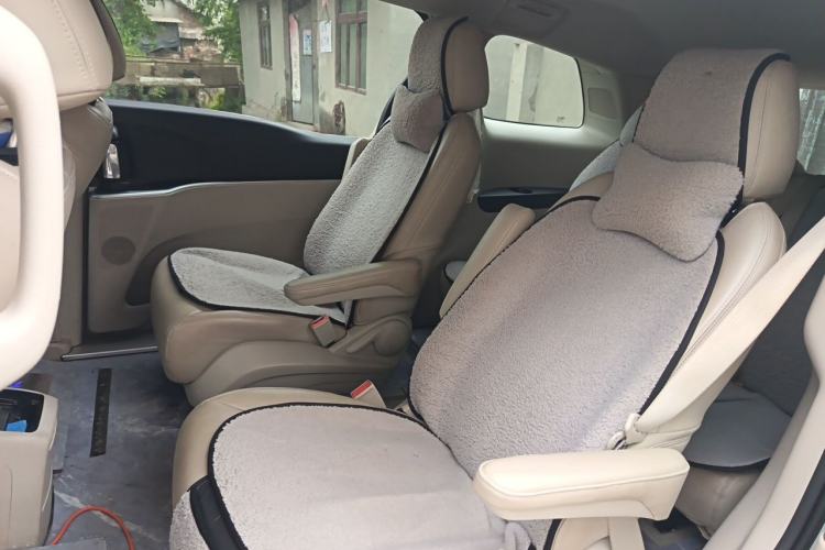 Used Buick GL8 2022 Land Cruiser Executive Class 652T Comfort Model Left Rear Seat