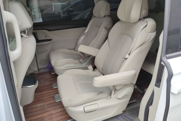 Used Buick GL8 2022 ES Landtrek 653T Comfort Edition Left Rear Seat