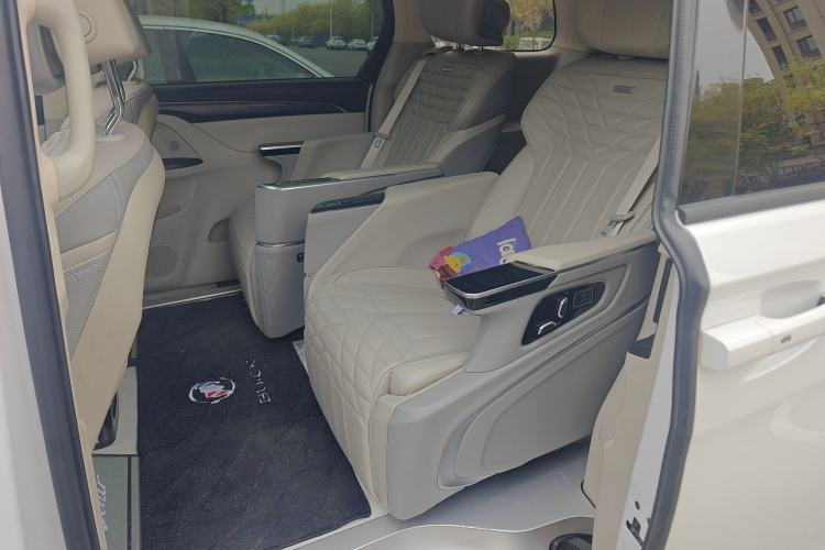 Used Buick GL8 2022 ES Landtrek 653T Comfort Edition Left Rear Seat