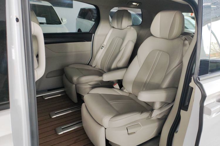Used Buick GL8 2022 ES Landtrek 653T Comfort Edition Left Rear Seat