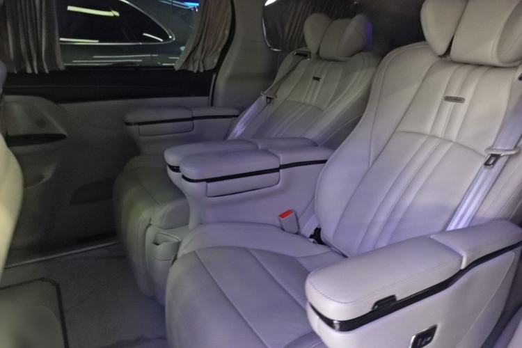 Used Buick GL8 2022 ES Landtrek 653T Comfort Edition Left Rear Seat