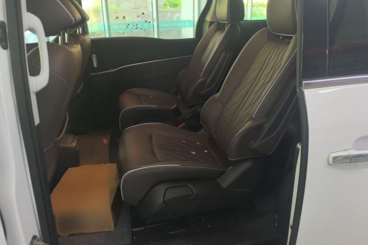 Used Buick GL8 2022 Land Business Class 652T Luxury Model Left Rear Seat