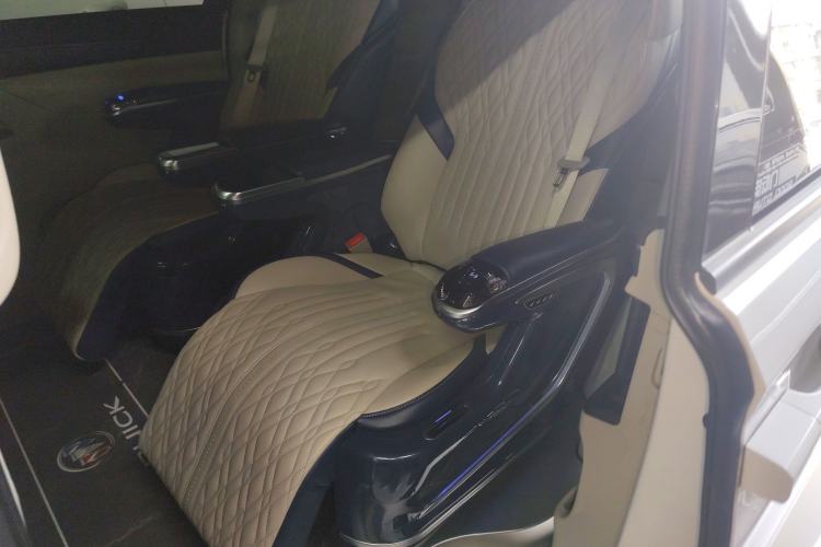Used Buick GL8 2022 ES Landtrek 653T Comfort Edition Left Rear Seat