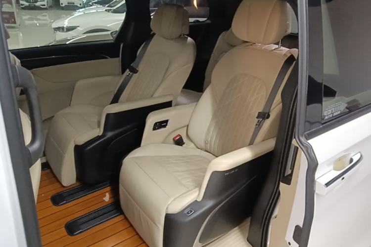 Used Buick GL8 2022 ES Land Cruiser 653T Luxury Model Left Rear Seat