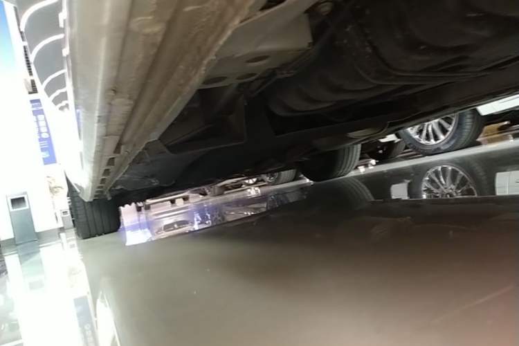 Used Buick GL8 2022 ES Landtrek 653T Luxury Edition Left Side Sill