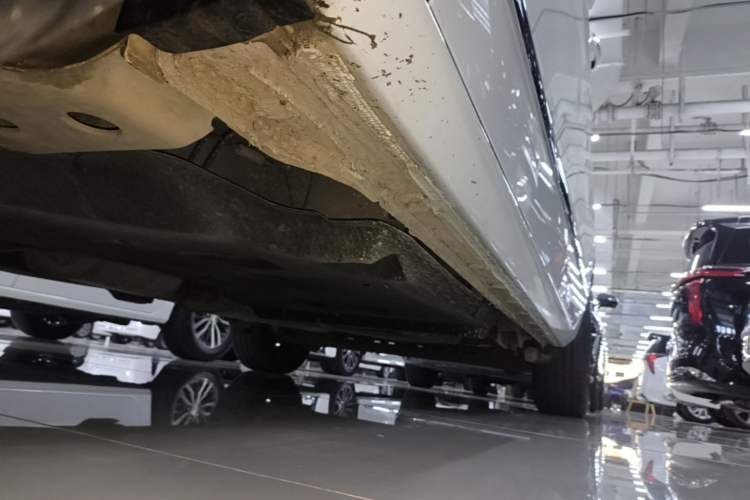 Used Buick GL8 2022 Land Business Class 652T Luxury Model Left Side Sill