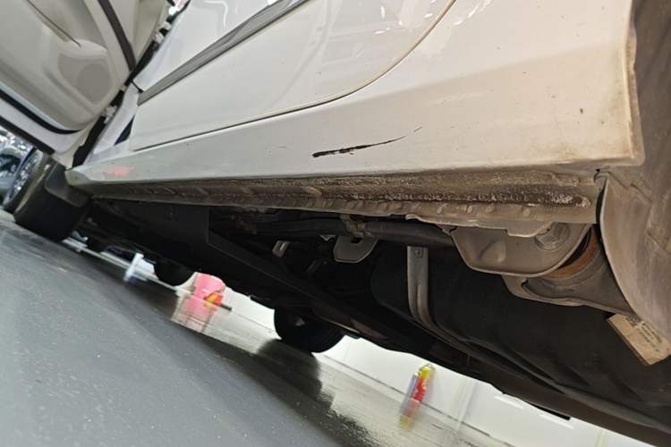 Used Buick GL8 2022 Land Business Class 652T Luxury Model Left Side Sill