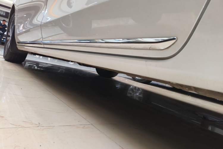 Used Buick GL8 2022 ES Landtrek 653T Luxury Edition Left Side Sill
