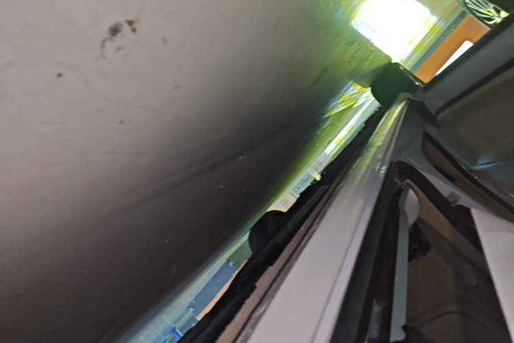 Used Buick GL8 2022 ES Landtrek 653T Luxury Edition Left Side Sill