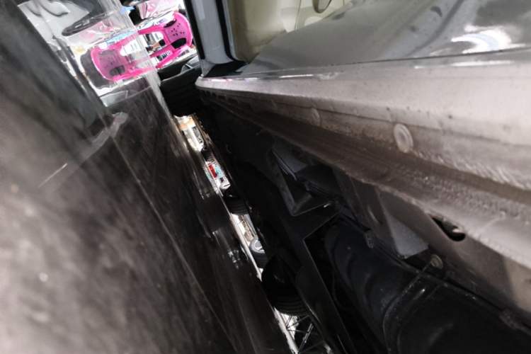 Used Buick GL8 2022 ES Landtrek 653T Luxury Edition Left Side Sill
