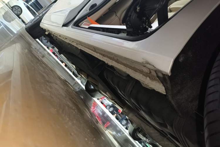 Used Buick GL8 2022 ES Landtrek 653T Luxury Edition Left Side Sill