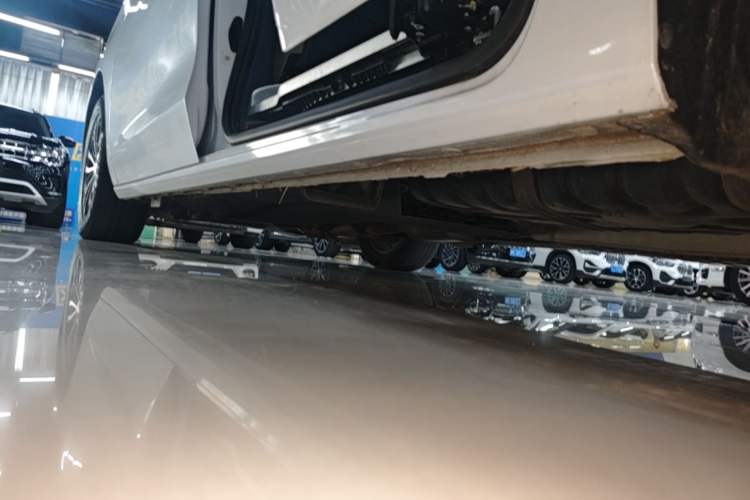 Used Buick GL8 2022 ES Landtrek 653T Comfort Edition Left Side Sill