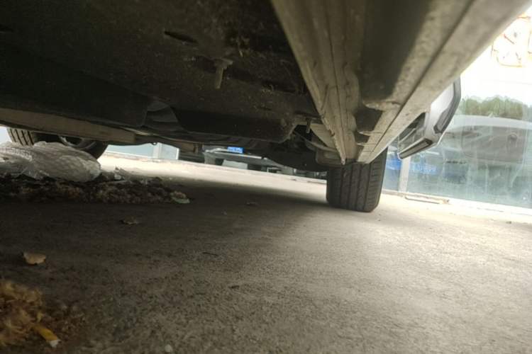 Used Buick GL8 2022 ES Landtrek 653T Luxury Edition Left Side Sill